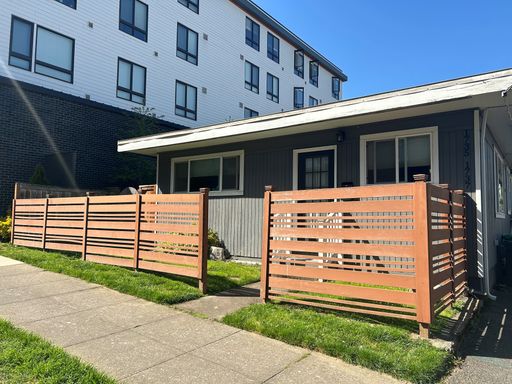 Bright & Beautiful Close-In SE Portland/Sellwood Duplex Most Utilities Included! – photo 1