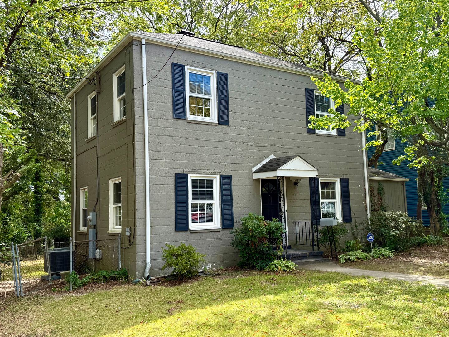 Richmond House: 721 West 49th Street