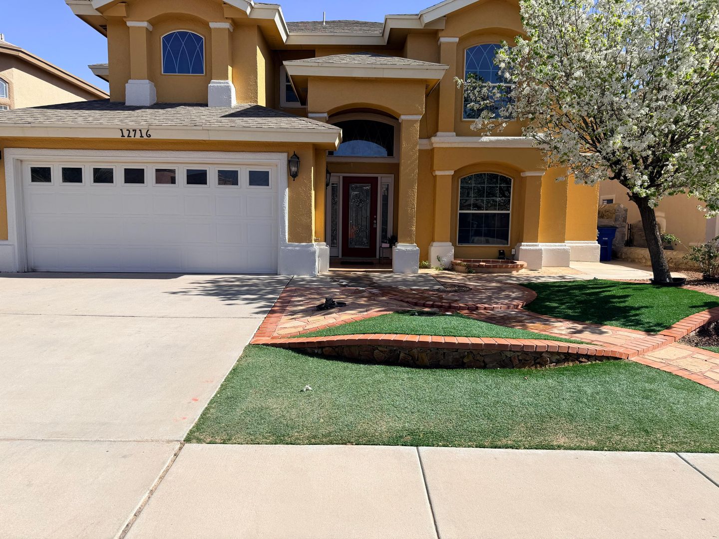 El Paso House: 12716 Tierra Aurora Dr.