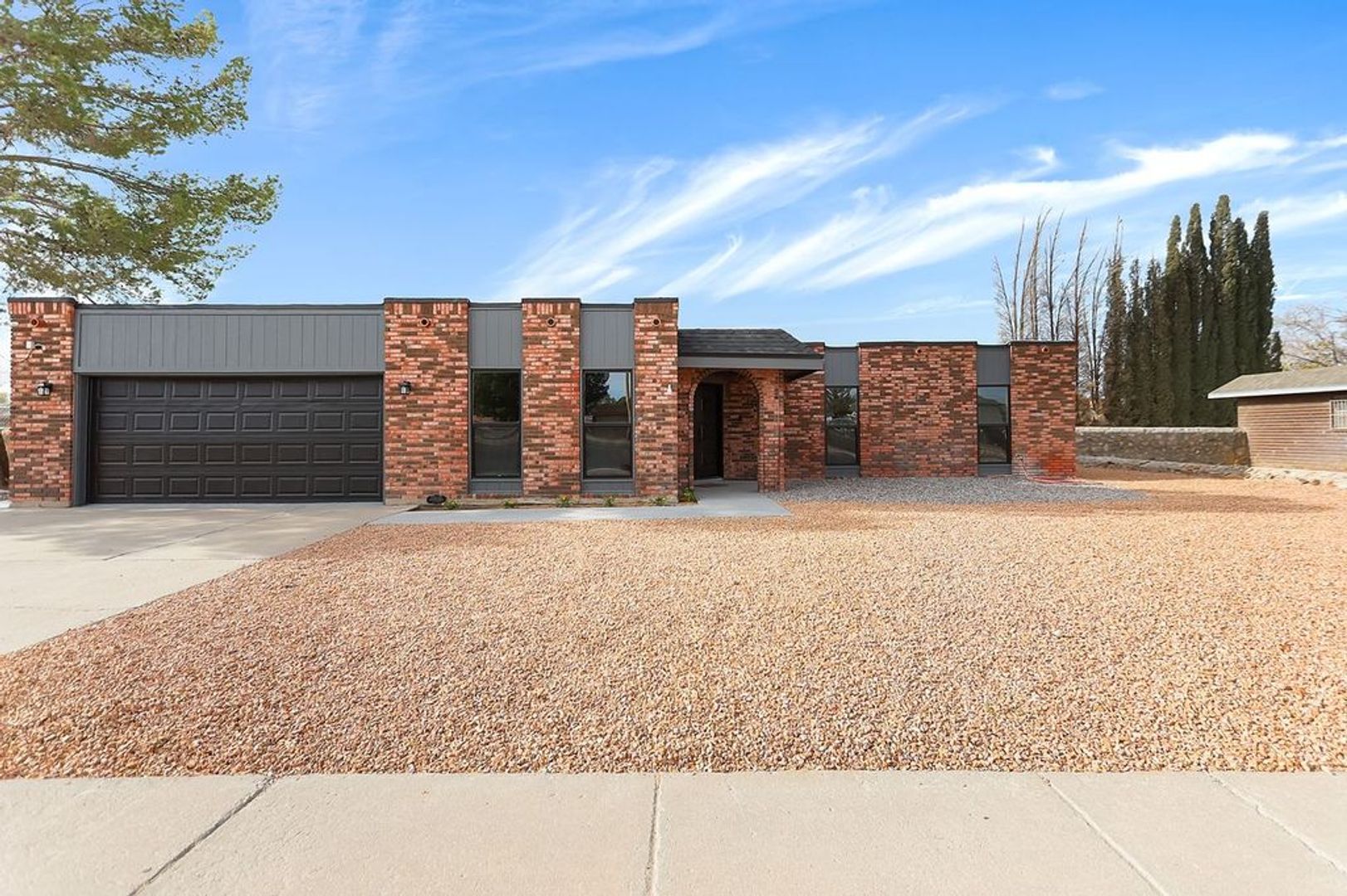 Horizon City House: 17001  Darrington Rd.