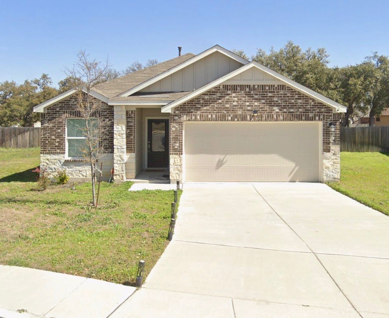 San Antonio House: 9254 Landa Falls