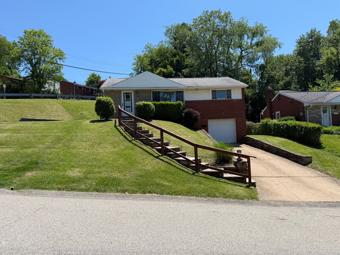 Pittsburgh House: 5375 Overland Trail
