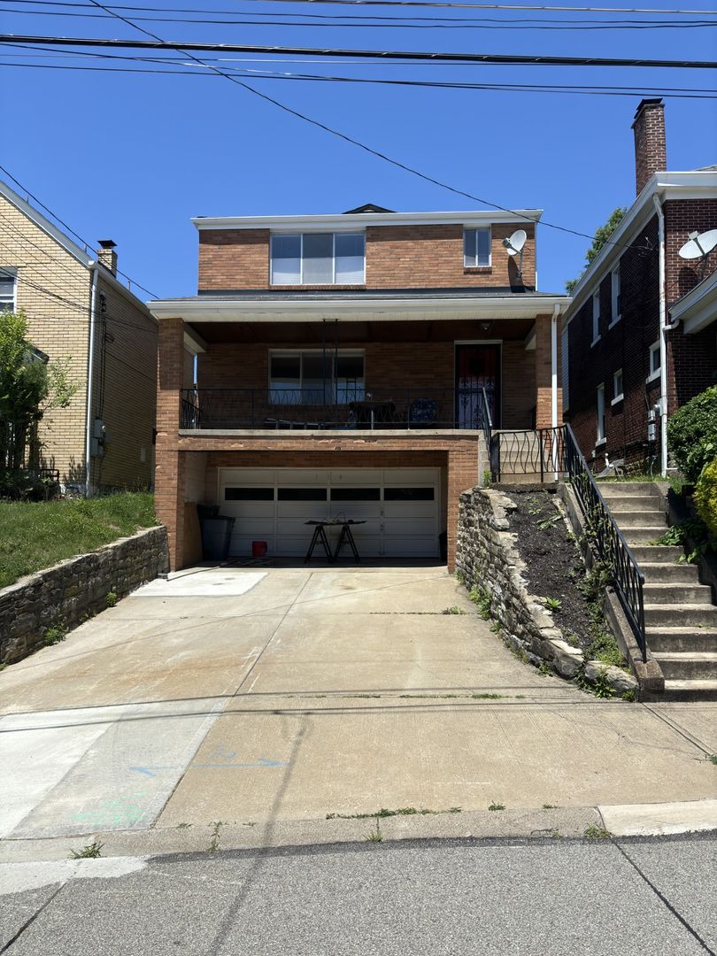 Pittsburgh Apartment: 114 Van Wyck Avenue