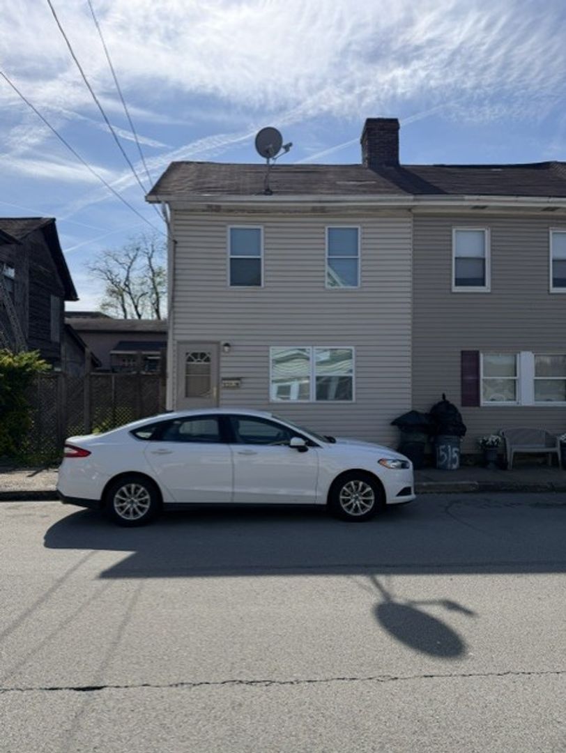 Elizabeth House: 513  South 2nd Avenue