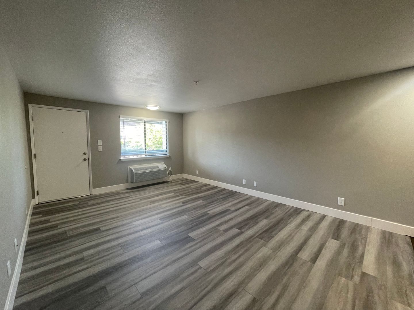 Tacoma Apartment: 8740 S. Hosmer Street