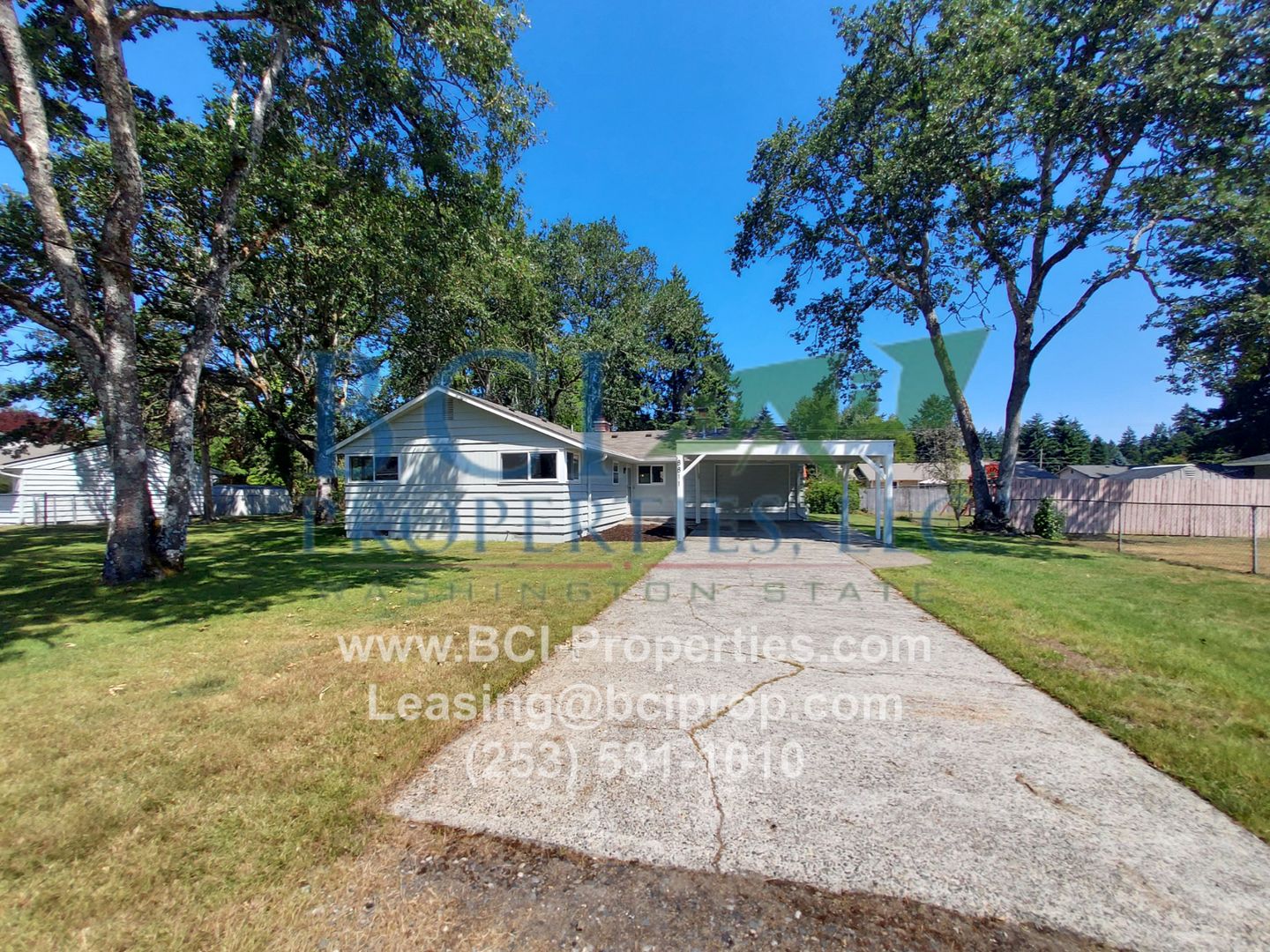 Lakewood House: 8811 Forest Ave SW