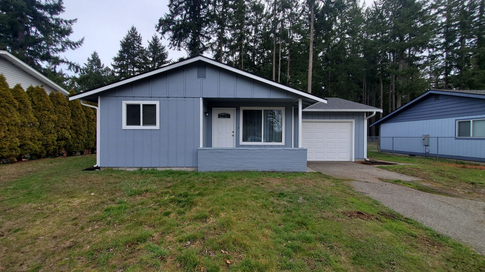 Tacoma House: 15417 25th Ave E