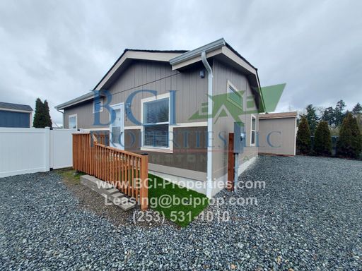 BRAND NEW 2 BEDROOM, 1 BATH!!! – photo 1