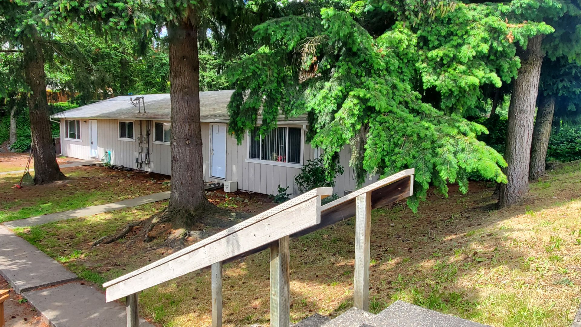 Tacoma Apartment: 6602-6610 Madison St