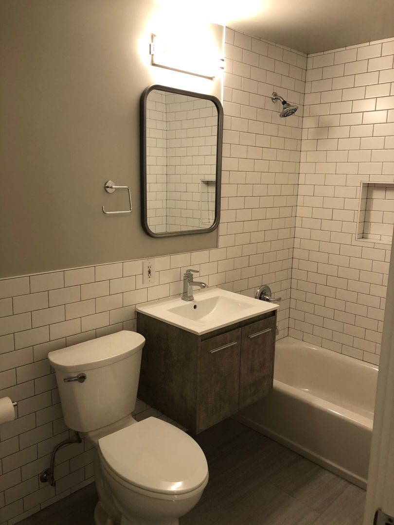 Seattle House: 2820 East Denny Way