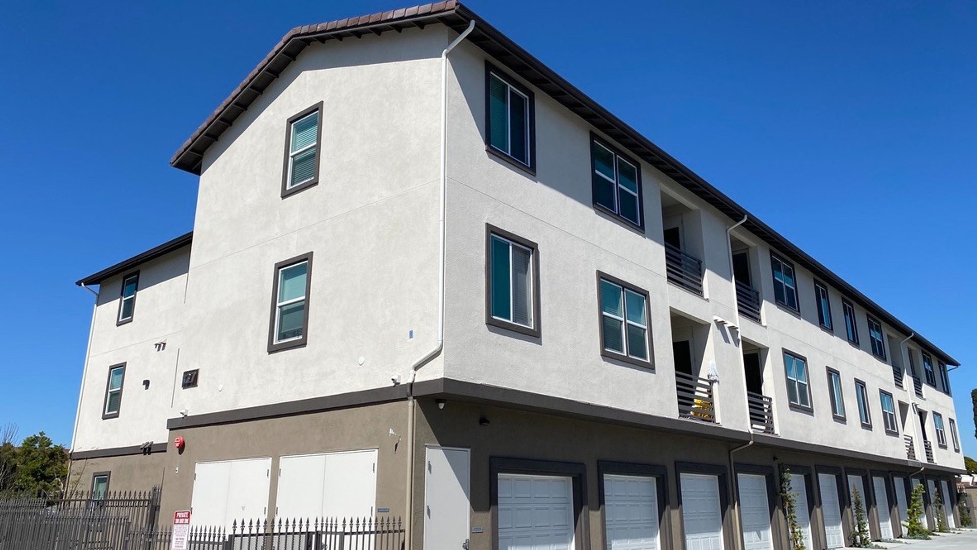 San Diego Apartment: 127 50th St