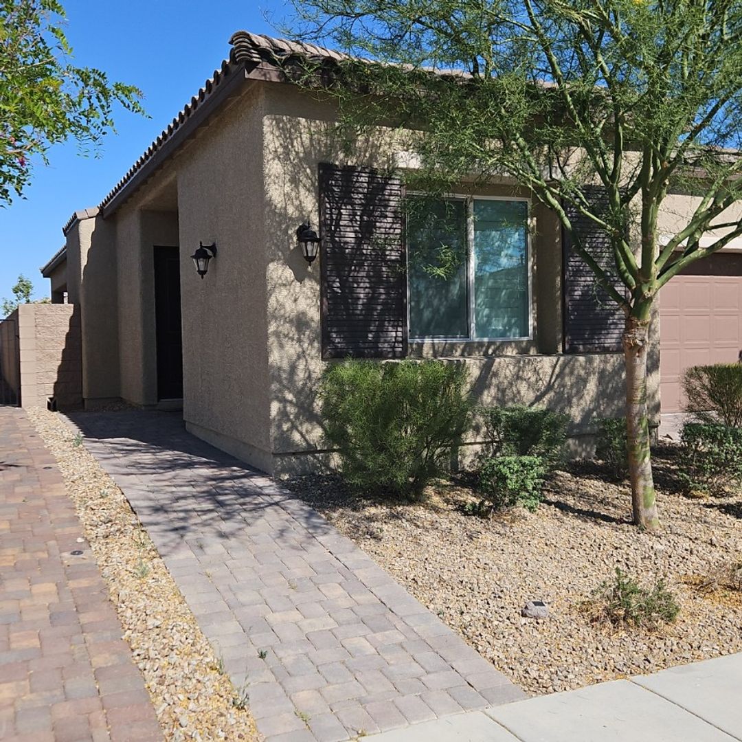 North Las Vegas House: 4748 Calming Garden St