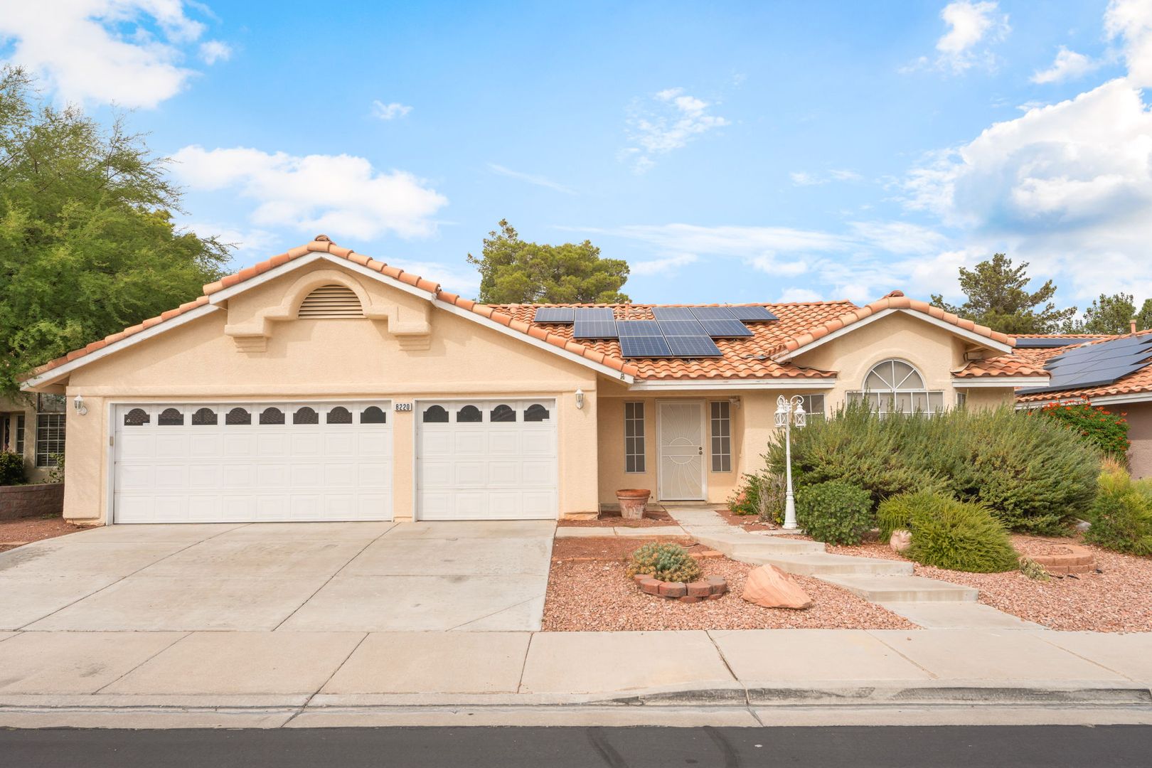 Las Vegas House: 8220 Desert Beach Dr