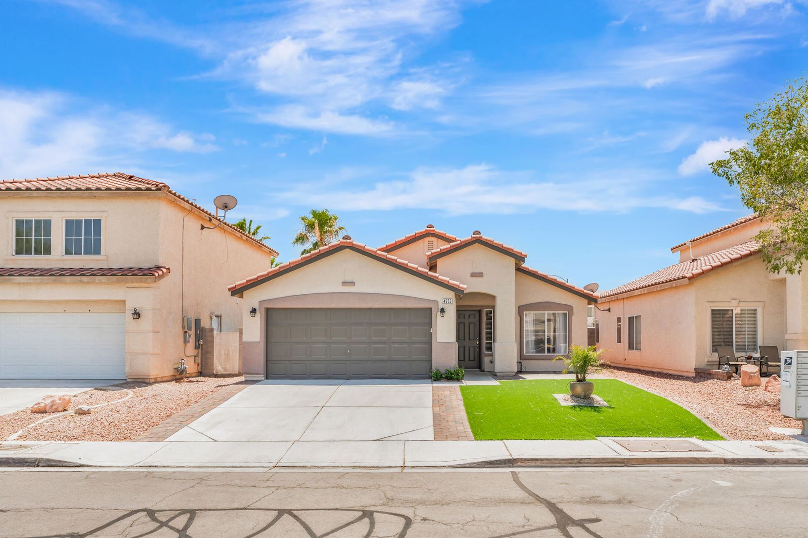 North Las Vegas House: 4353 Scarlet Sea Ave