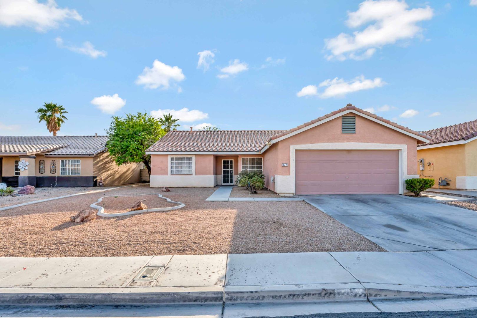 North Las Vegas House: 5321 Padero Dr