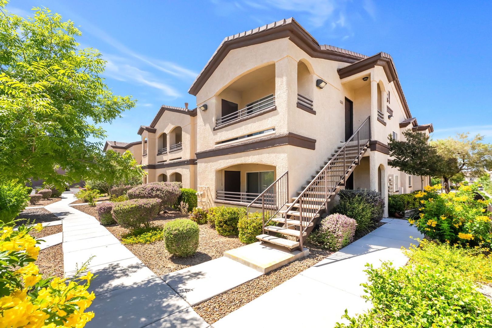 Henderson House: 2291 W HORIZON RIDGE #6136