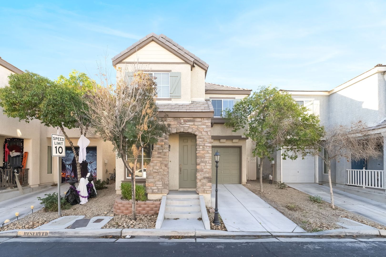 Las Vegas House: 1519 Evening Spirit Ave