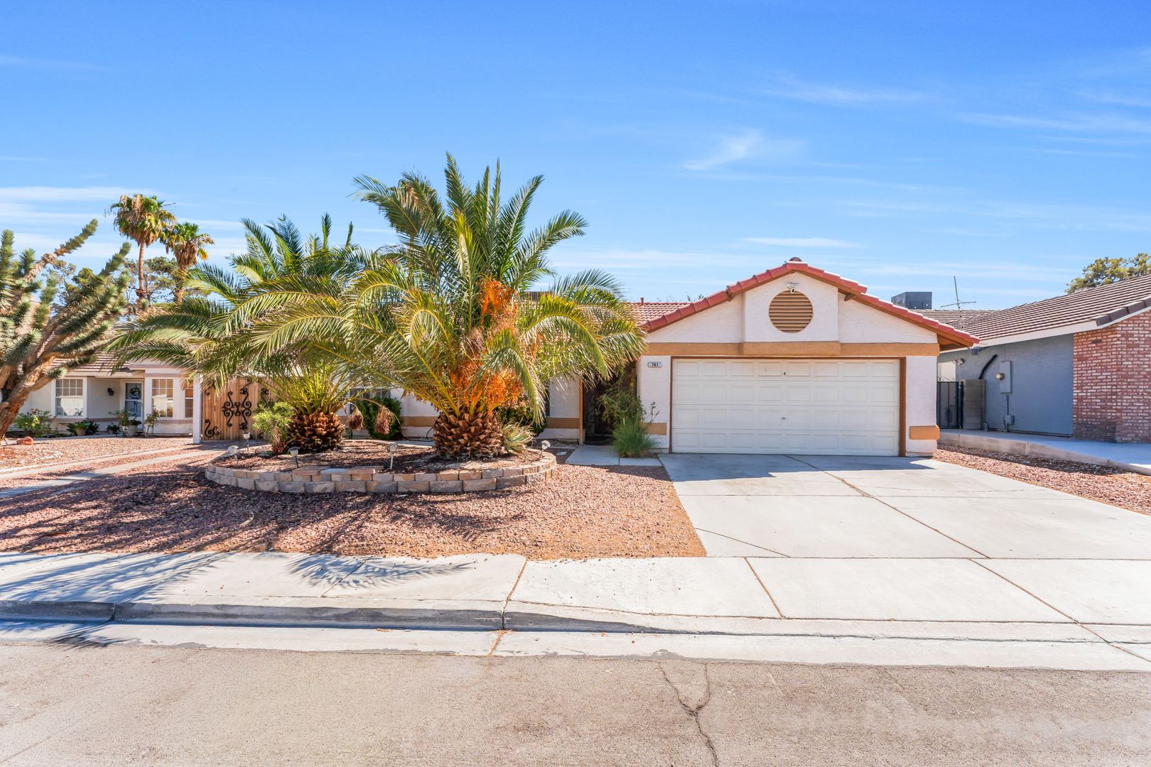 Las Vegas House: 741 Autumn Moon Dr