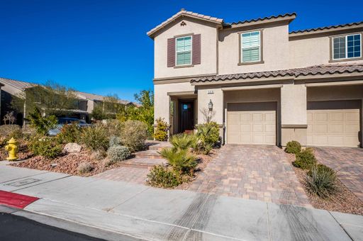 Modern Gated Townhome with Designer Finishes in Southwest Las Vegas! – photo 1