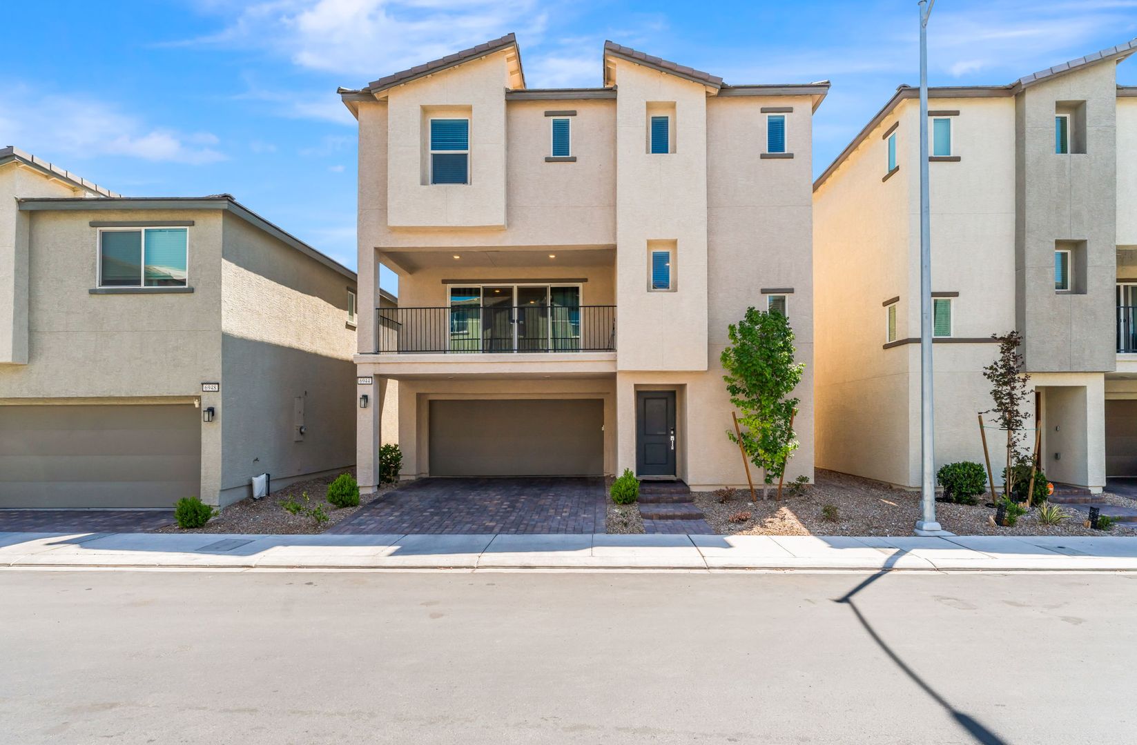 North Las Vegas House: 6944 Crimson Shadow St