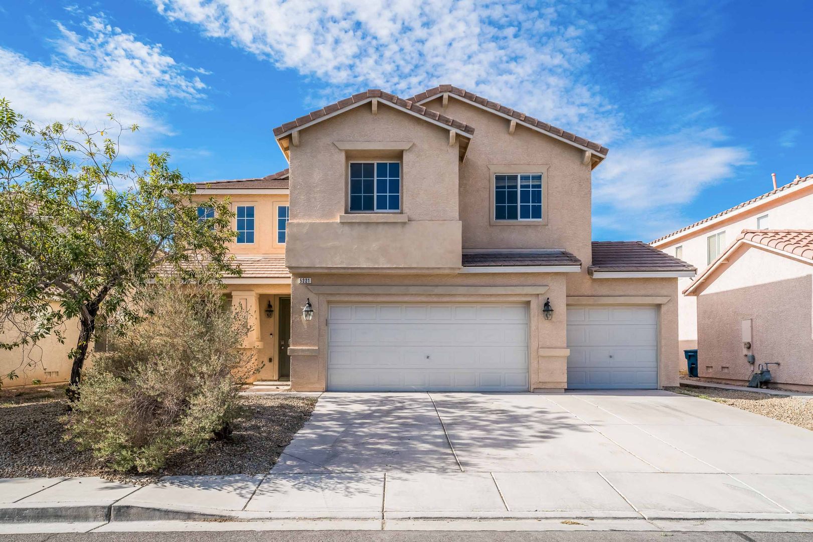 North Las Vegas House: 5221 Coral Hills St