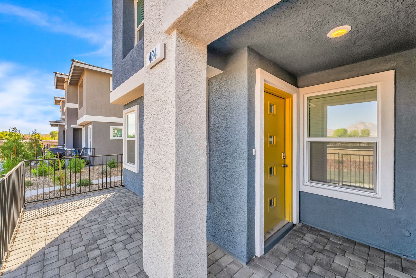 Henderson Townhome: 484 Golden Myna Ave