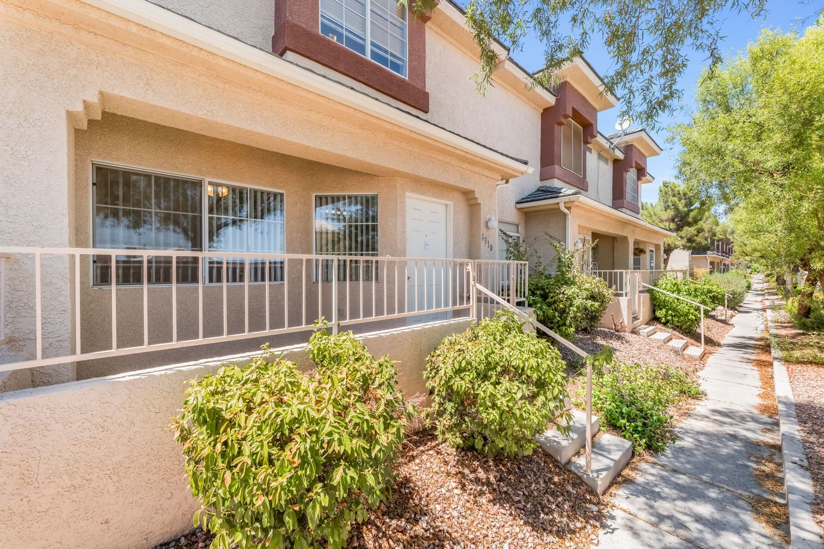 Las Vegas House: 1310 Dusty Creek St