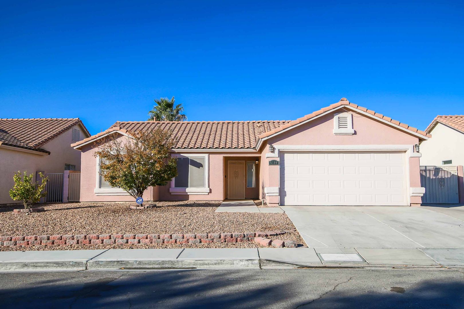 N Las Vegas House: 5309 French Lavender St.