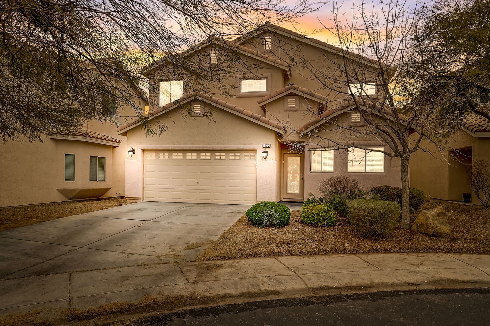 Henderson House: 1172 Drowsy Water Ct