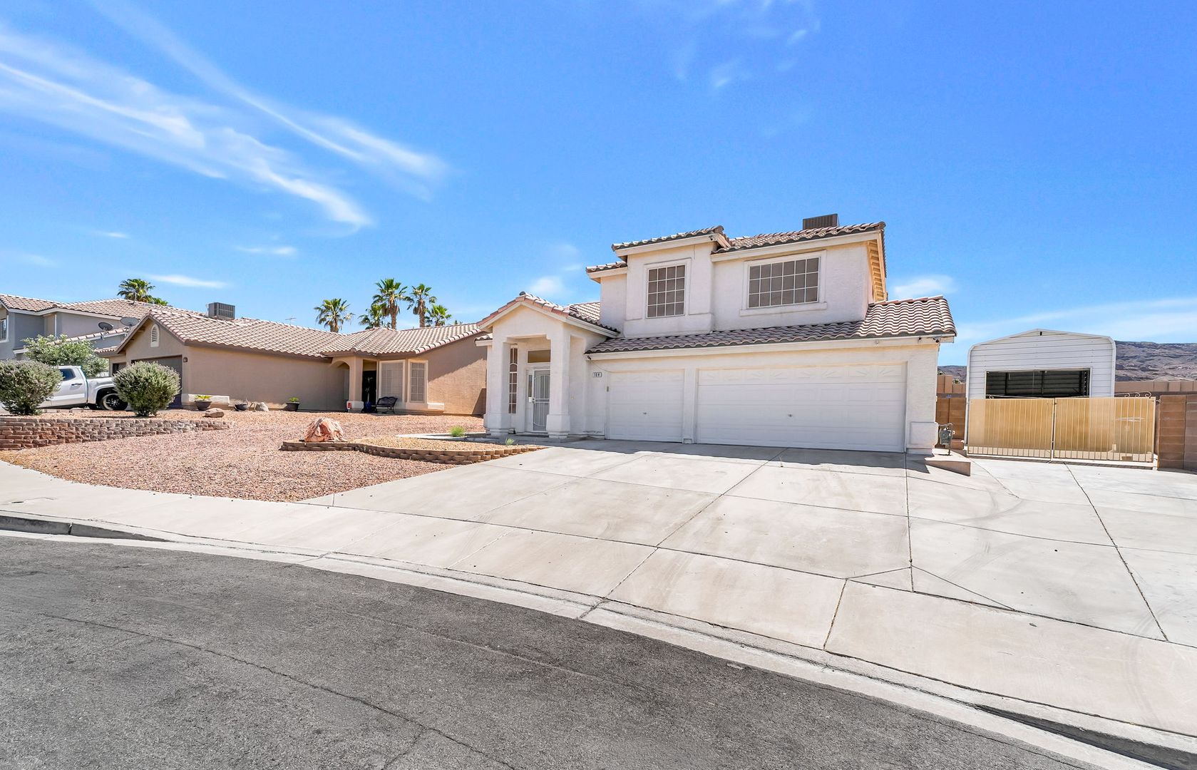 Henderson House: 104 Appian Way