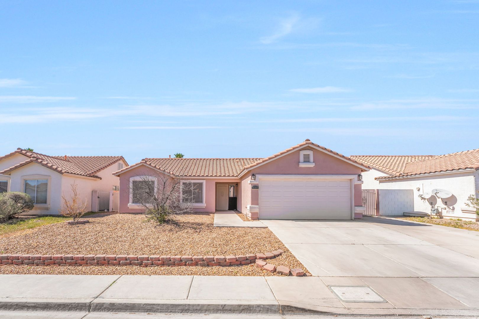 N Las Vegas House: 5309 French Lavender St.