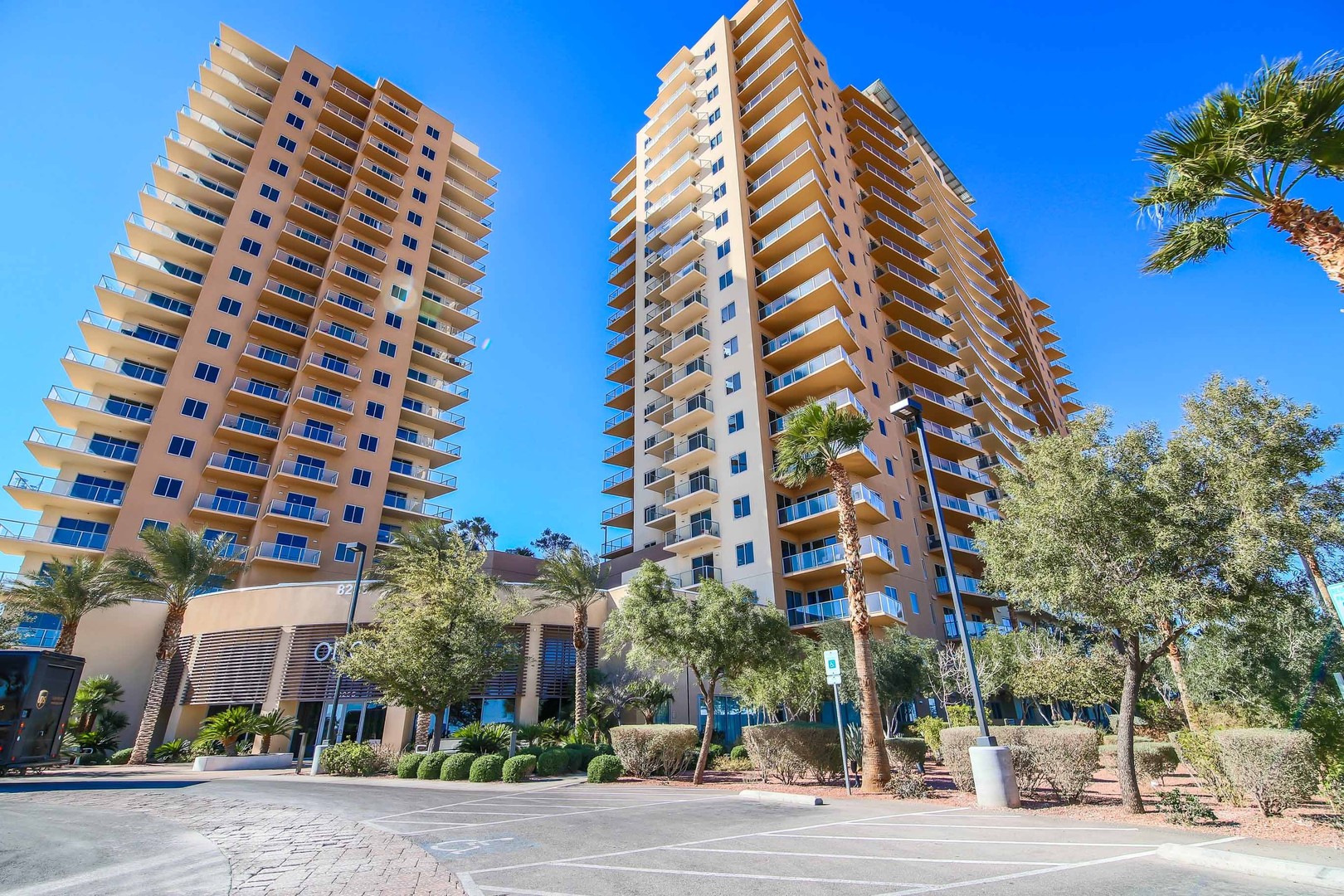 Las Vegas House: 8255 S Las Vegas Blvd #819