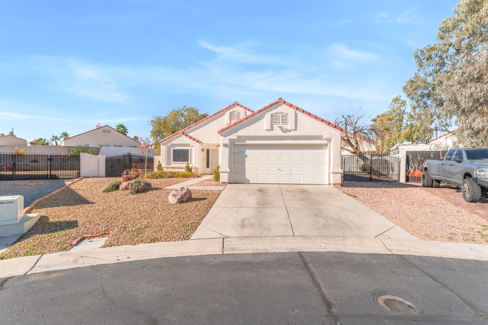 N Las Vegas House: 3813 Old Bridge Ct
