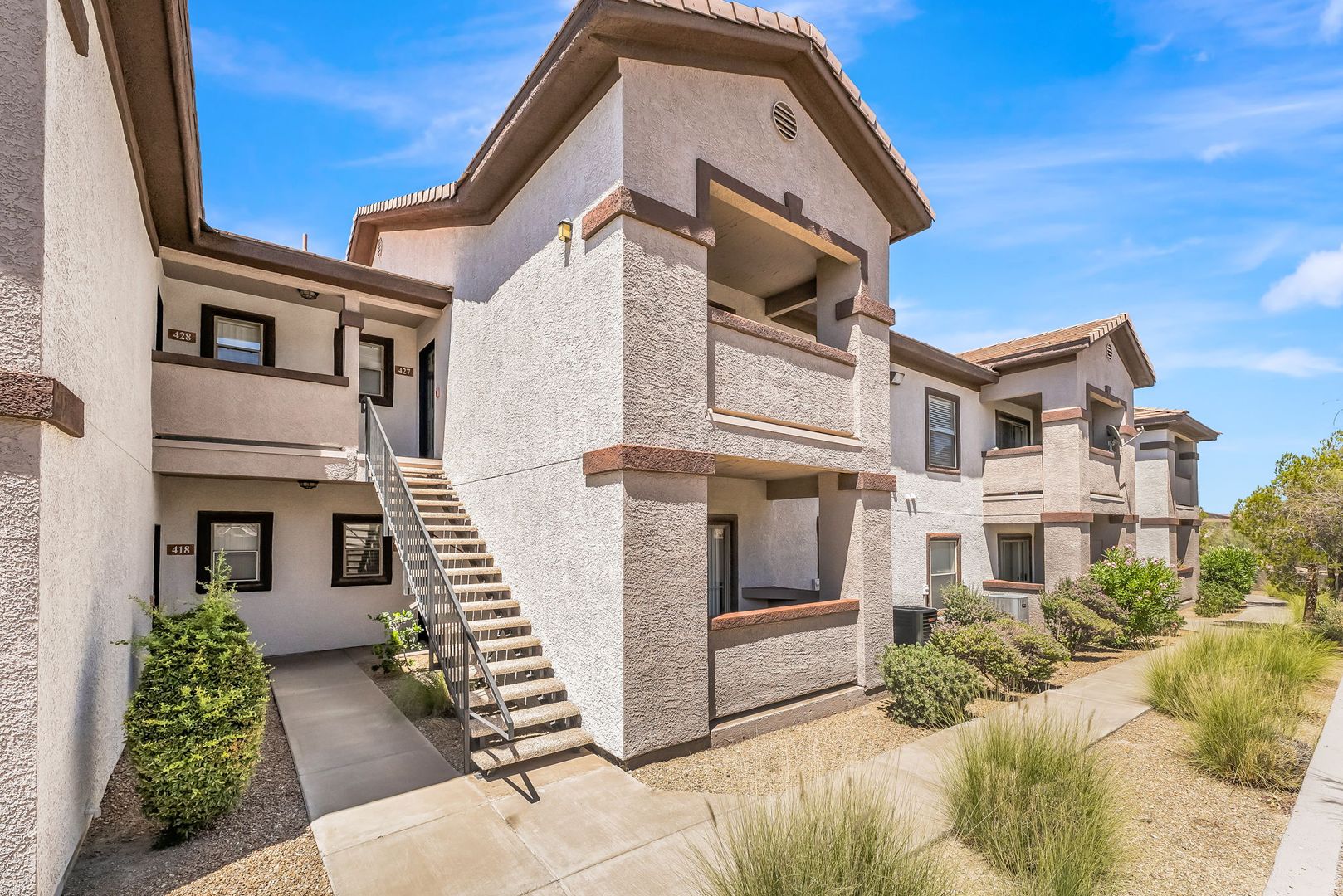 Henderson House: 45 Maleena Mesa St #427