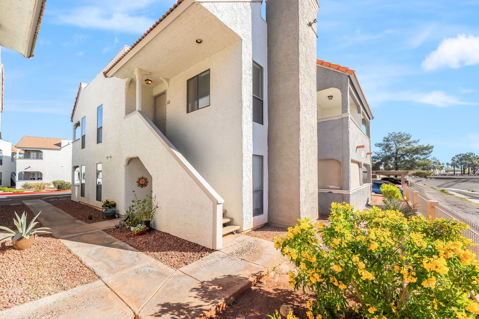 Henderson House: 1512 Bass #C