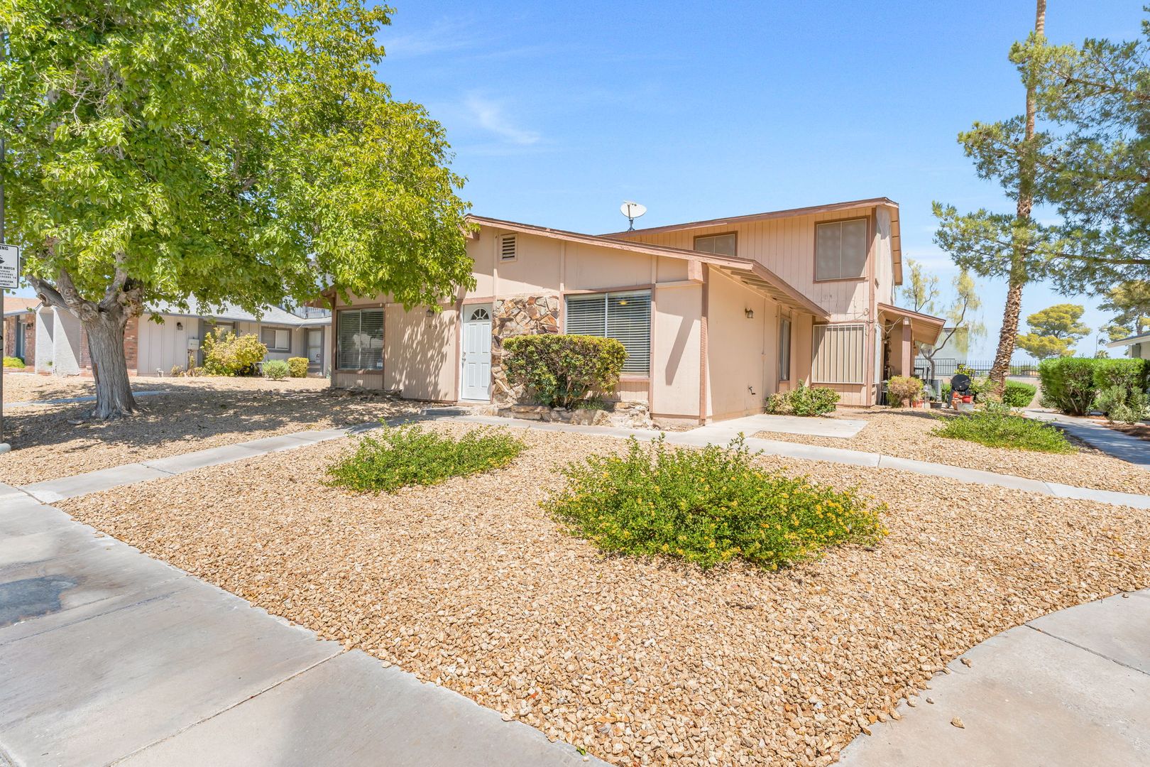 Las Vegas House: 1438 Lorilyn Ave #1