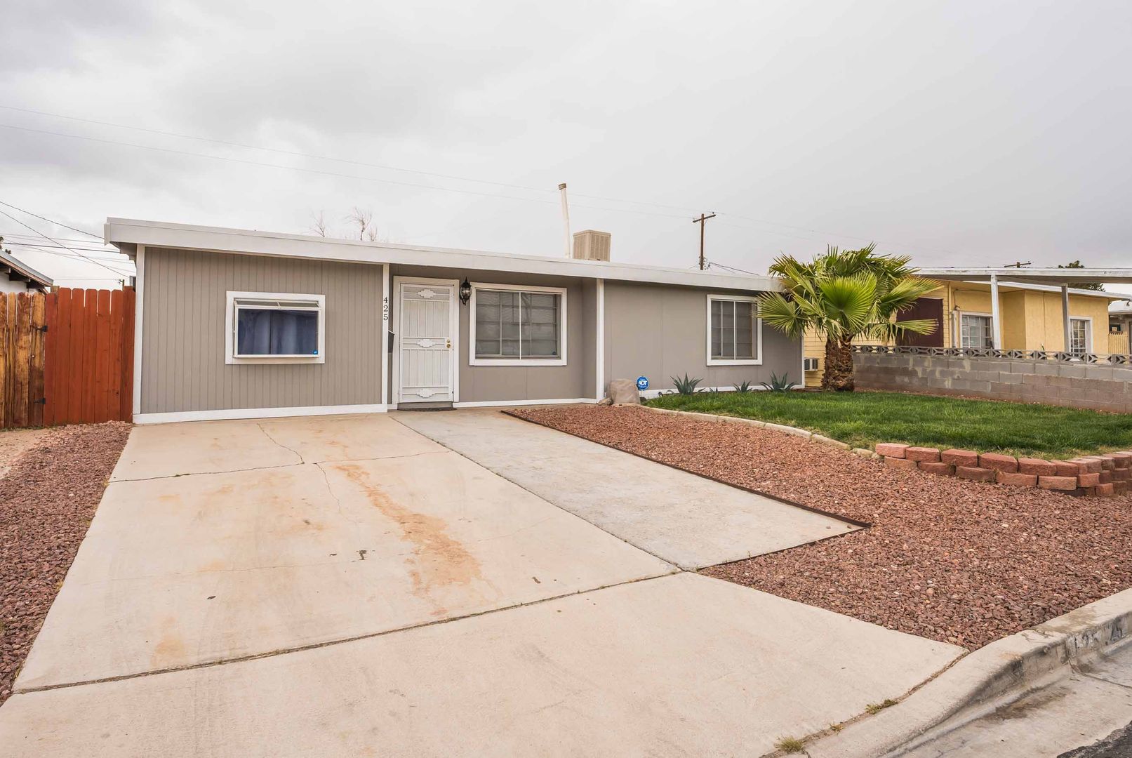 Las Vegas House: 425 Princeton St