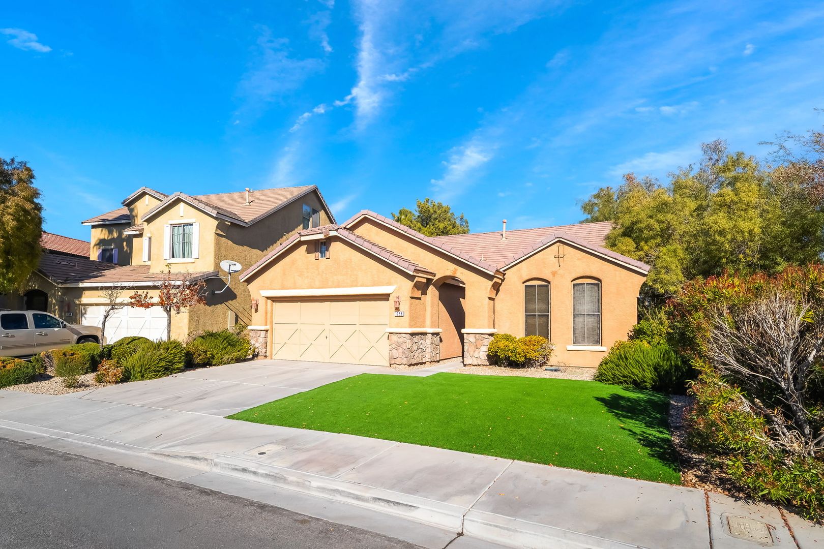 Henderson House: 1256 Sonatina Dr