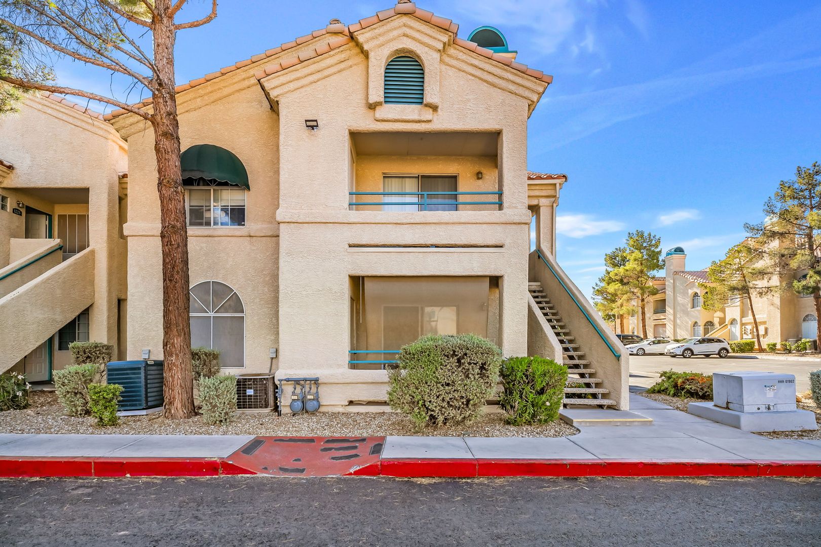 Henderson House: 2251 Wigwam Parkway - 1216