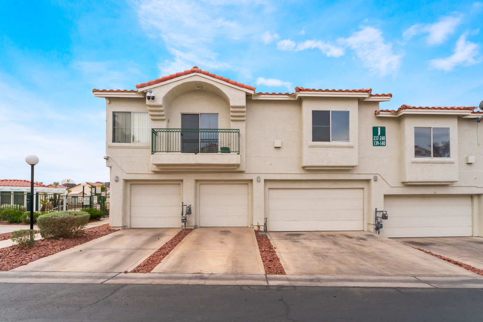 Las Vegas House: 6201 E LAKE MEAD BLVD #240