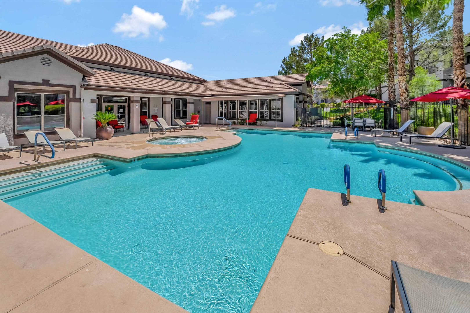 Henderson House: 45 Maleena Mesa Unit 1123