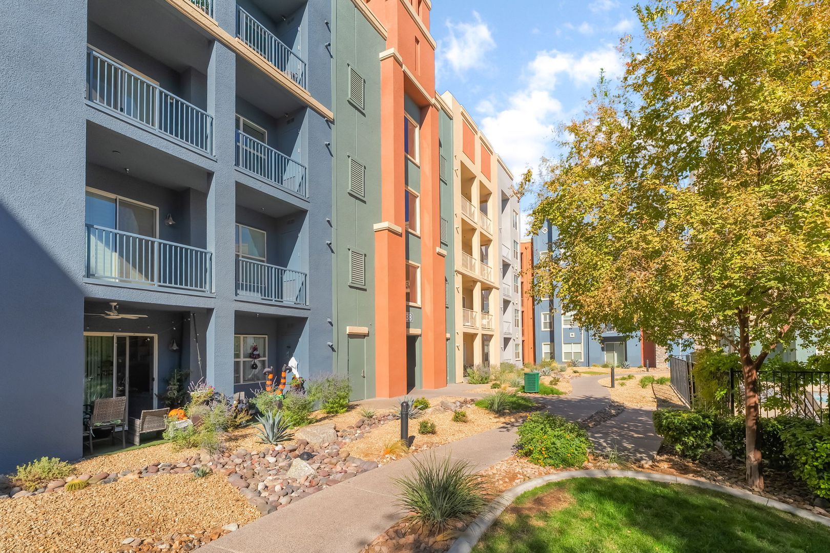 Las Vegas House: 38 E Serene #436