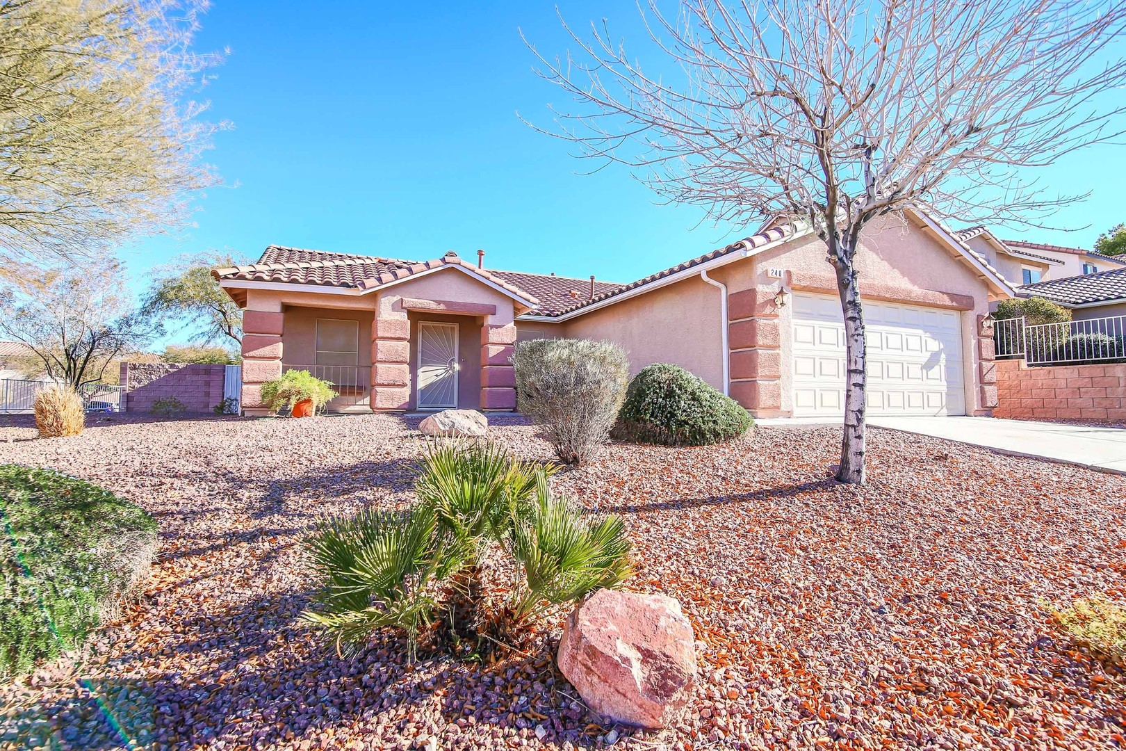 Henderson House: 240 Springtime Street