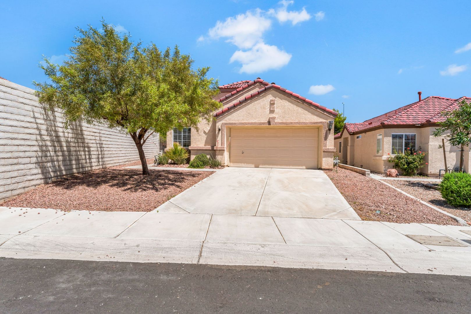 Las Vegas House: 8924 Colorful Pines