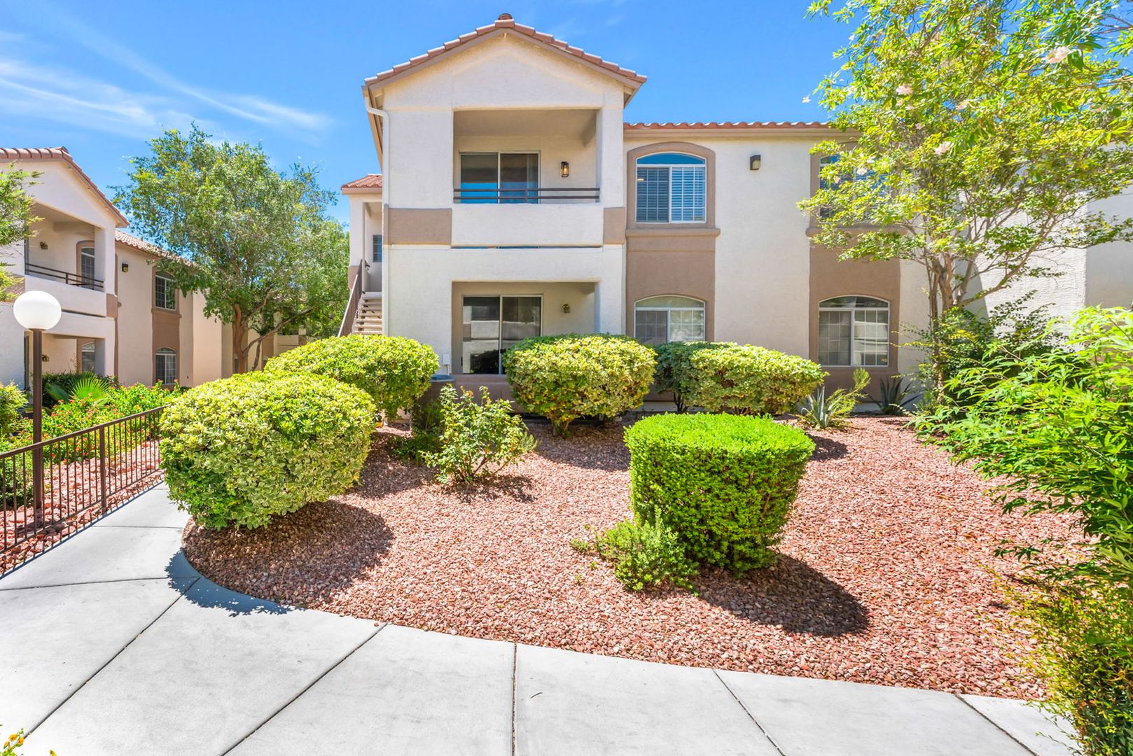 Las Vegas House: 1830 N Buffalo Dr #2115