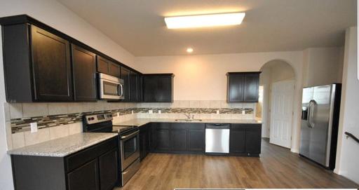 Beautiful 3/2 Townhome! On the golf course! MUST SEE! – photo 1