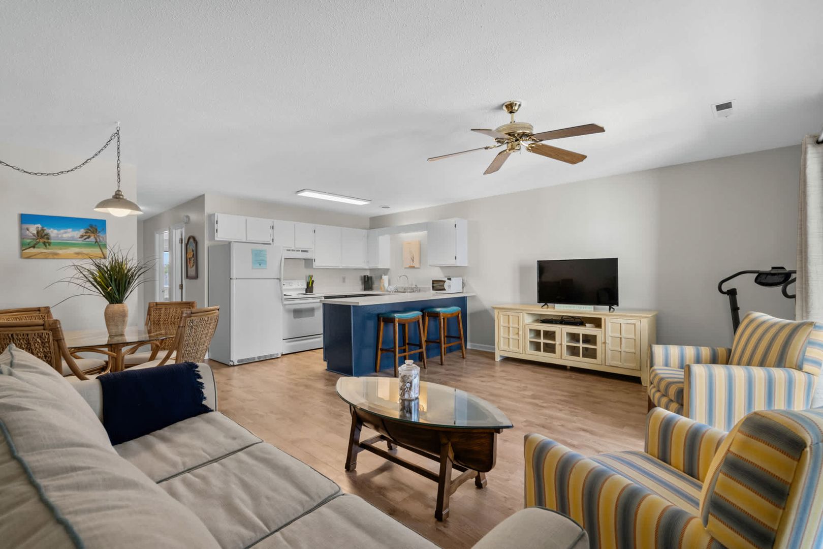 Surfside Beach House: 1881 Colony Drive