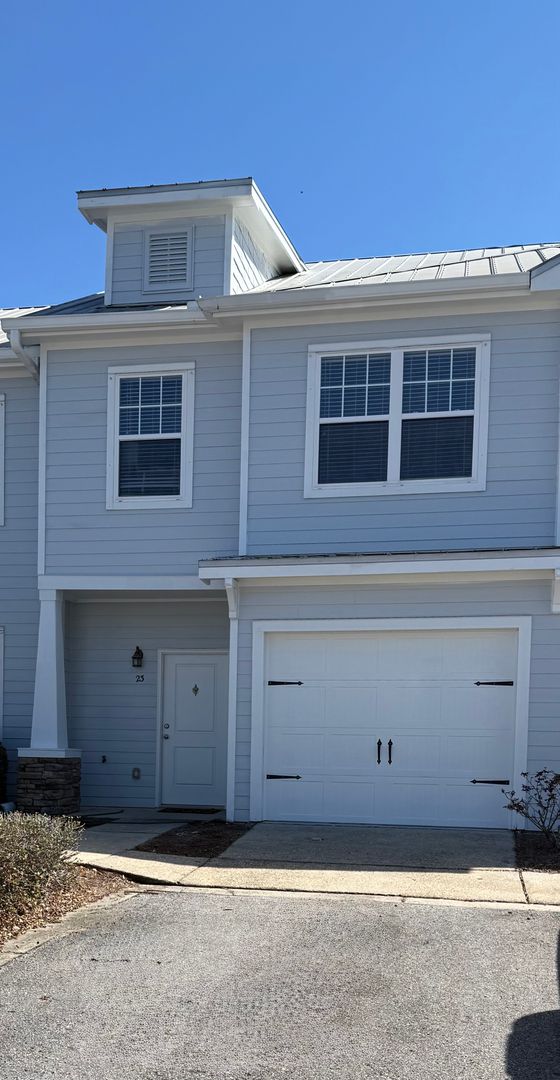 Freeport Apartment: 23 S Sand Palm Rd