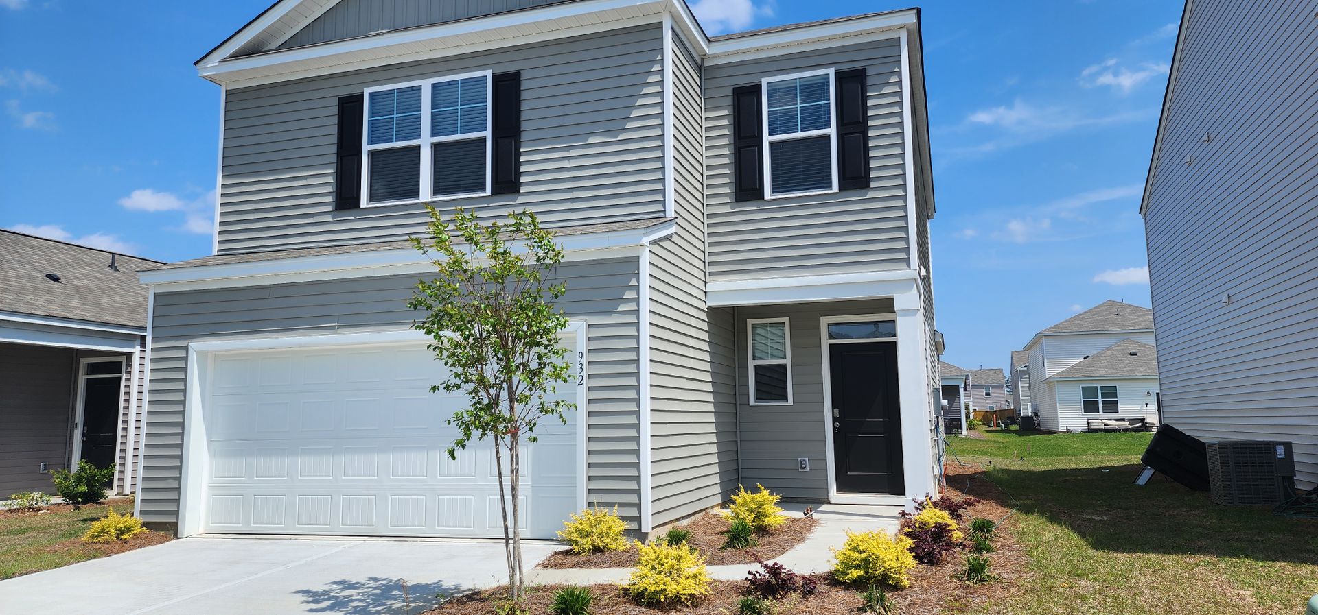 Summerville House: 932 Woodside Creek Lane