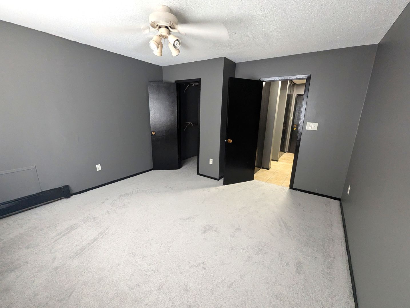 Minneapolis Apartment: 3100 Girard Ave S